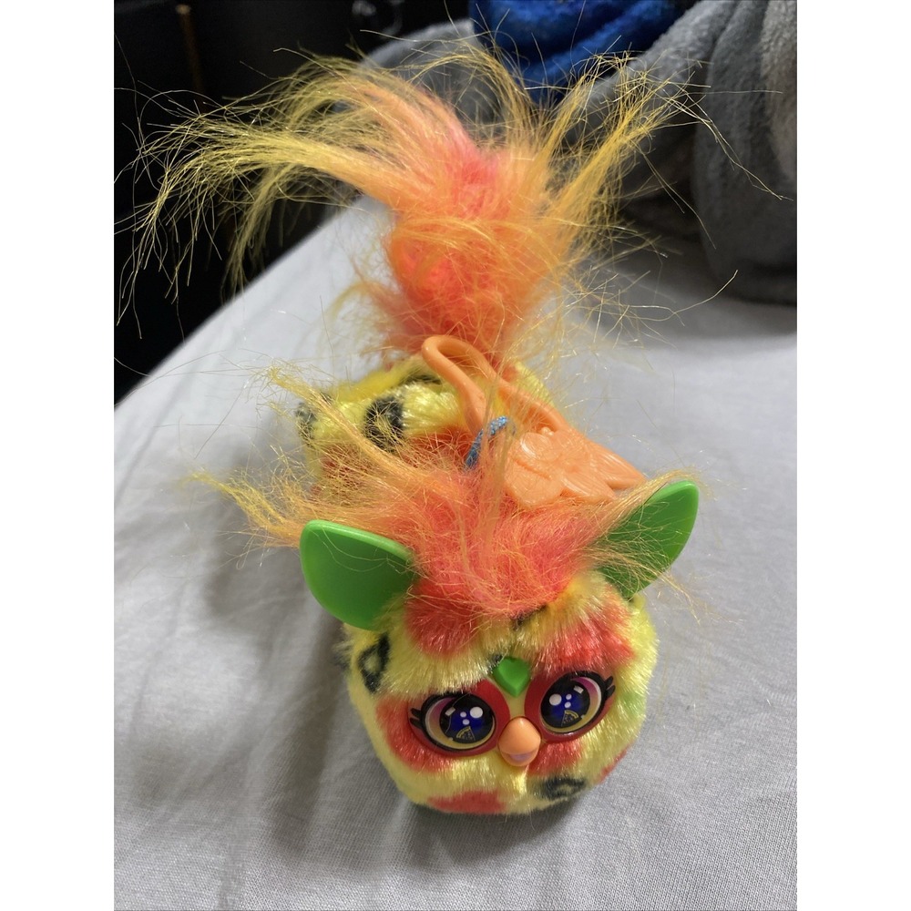 FURBY DJ Interactive Toy Pizza Snuggly Electronic Plush Animal Works Great